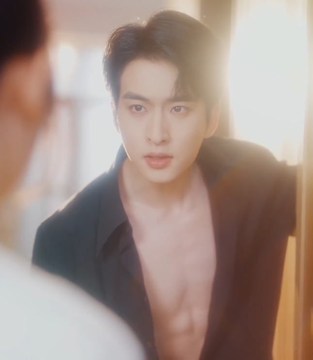 Male Lead